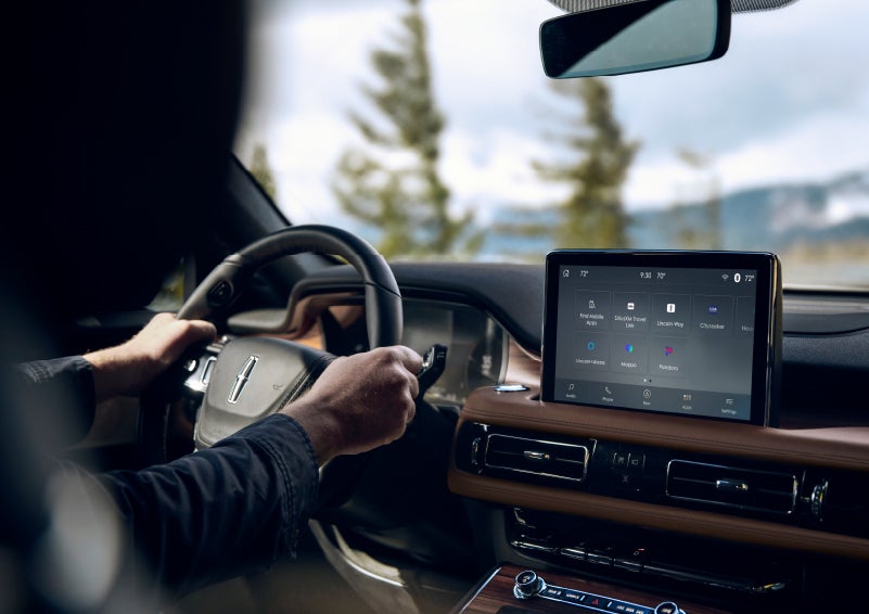 The center touch screen in a 2024 Lincoln Aviator® SUV is shown | Randy Marion Lincoln in Statesville NC