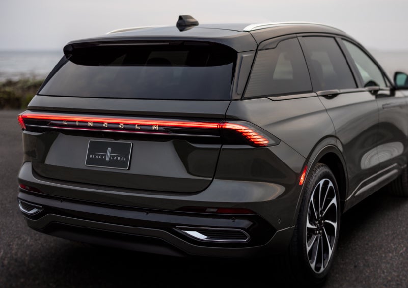 The rear of a 2024 Lincoln Black Label Nautilus® SUV displays full LED rear lighting. | Randy Marion Lincoln in Statesville NC