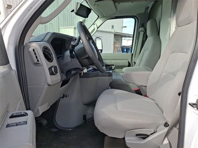 2021 Ford E-450SD Base DRW