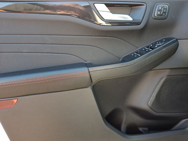 2023 Ford Escape ST-Line Elite