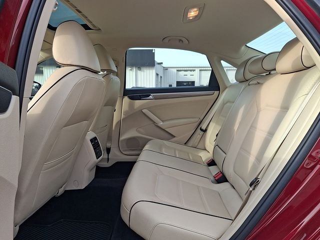 2018 Volkswagen Passat 2.0T SE