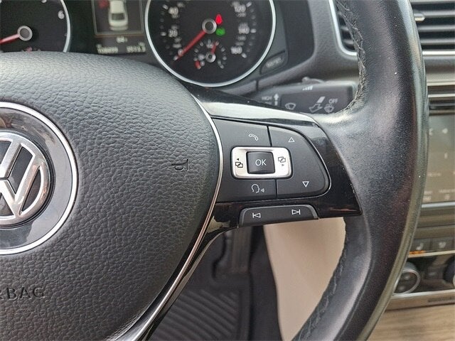 2018 Volkswagen Passat 2.0T SE