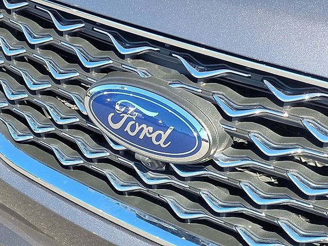 2021 Ford Edge Titanium