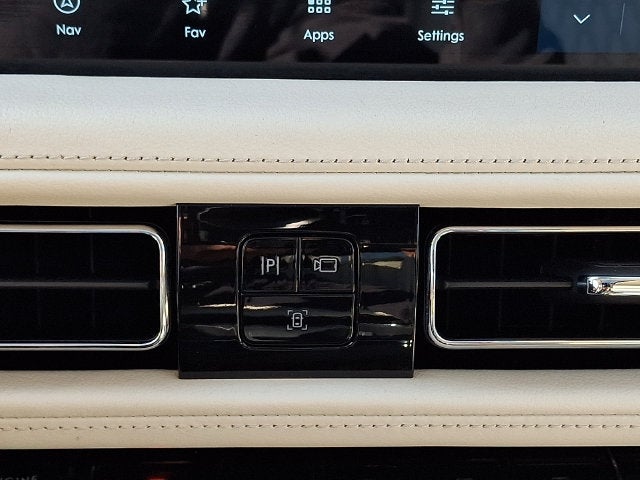 2021 Lincoln Nautilus Black Label
