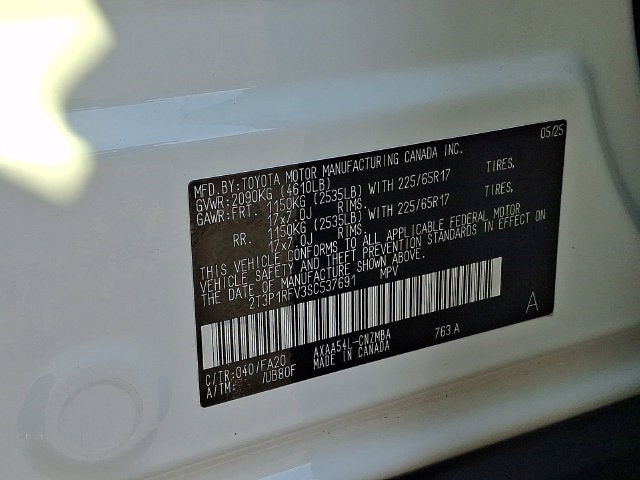 2025 Toyota RAV4 XLE