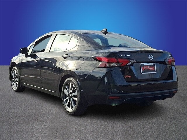 2021 Nissan Versa 1.6 SV