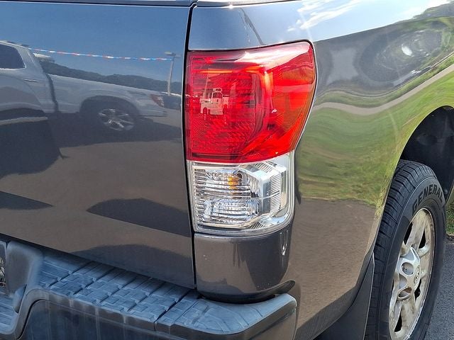 2013 Toyota Tundra Grade 4.6L V8