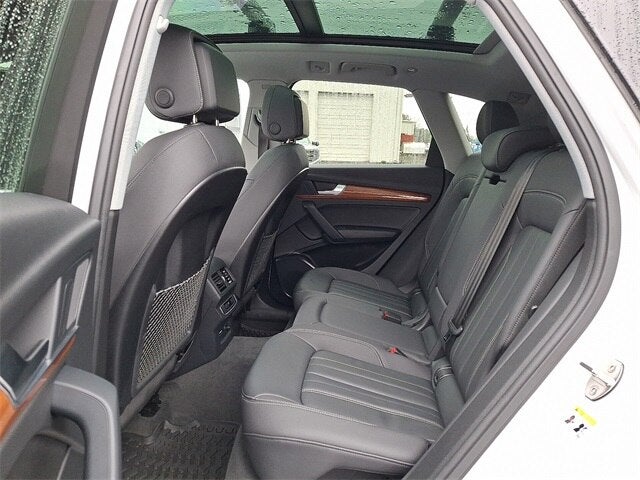 2023 Audi Q5 45 S line Premium quattro