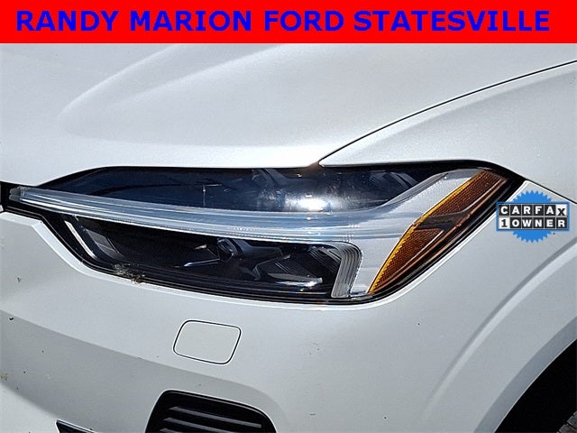 2023 Volvo XC60 B6 Ultimate Bright Theme