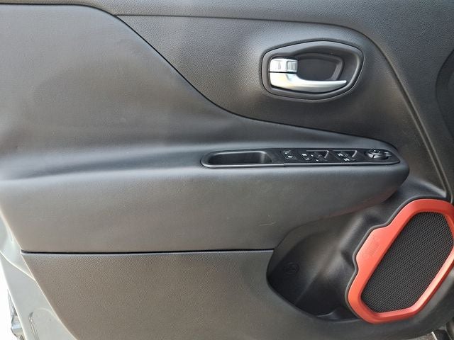 2017 Jeep Renegade Trailhawk