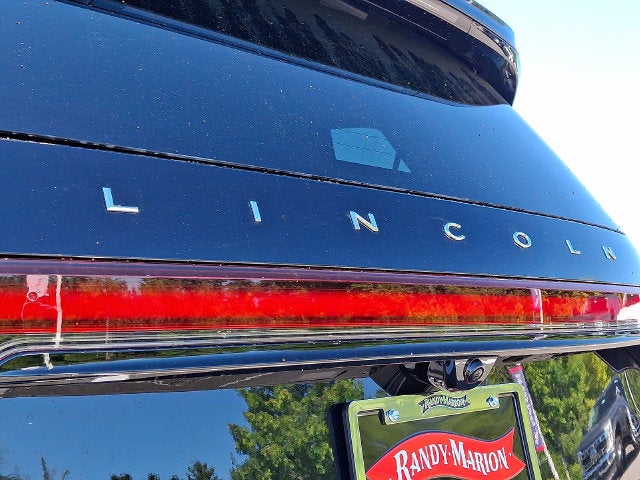 2027 Lincoln Aviator Reserve
