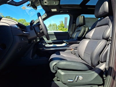 2027 Lincoln Navigator Reserve