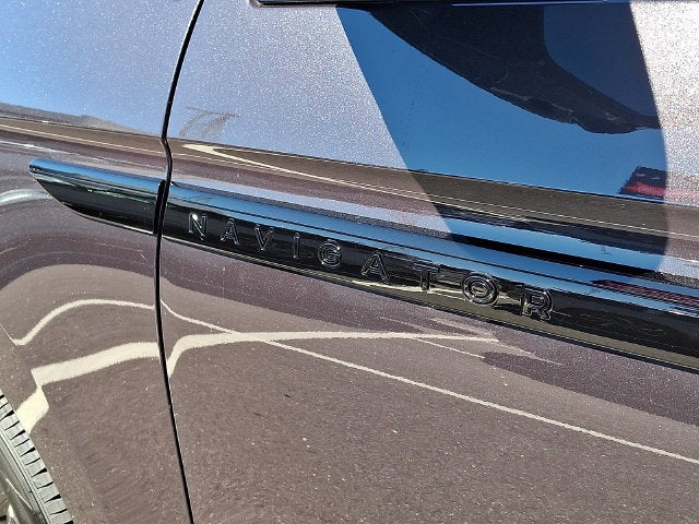 2027 Lincoln Navigator Reserve