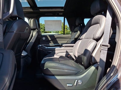 2027 Lincoln Navigator Reserve