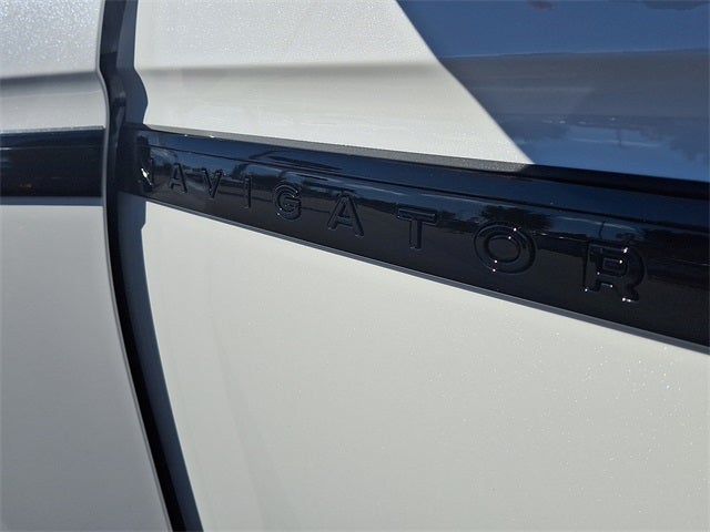 2025 Lincoln Navigator L Reserve