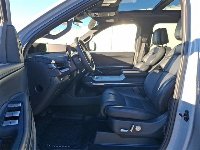 2025 Lincoln Navigator L Reserve