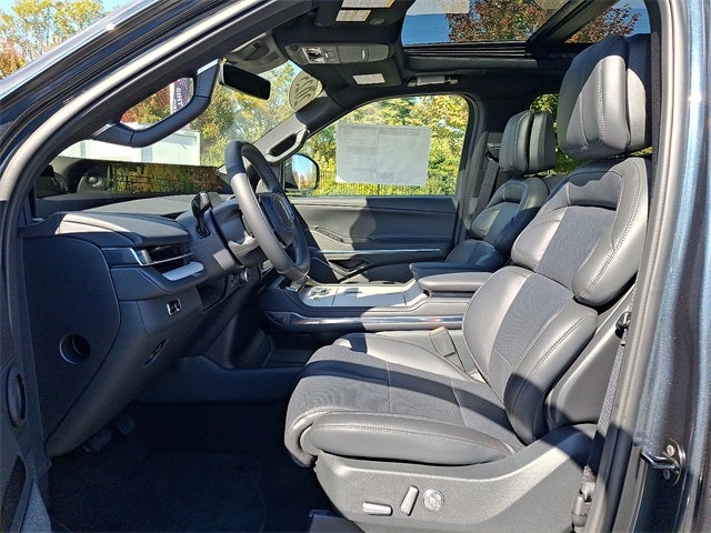 2025 Lincoln Navigator L Reserve