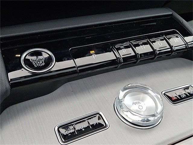 2025 Lincoln Navigator L Reserve