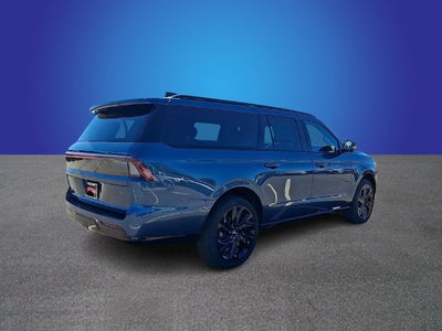 2027 Lincoln Navigator L Reserve