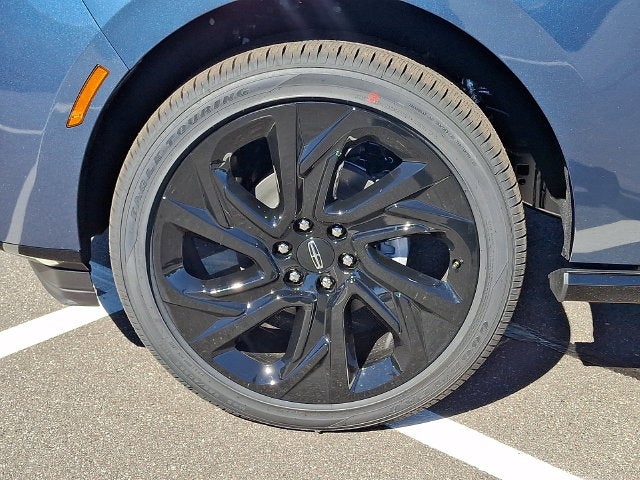 2027 Lincoln Navigator L Reserve