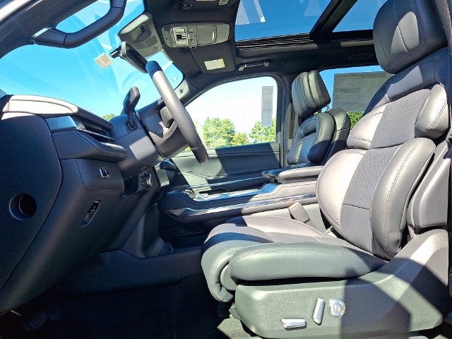 2027 Lincoln Navigator L Reserve