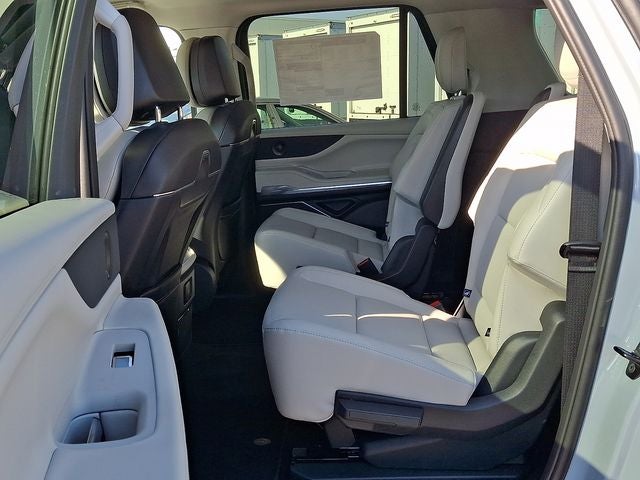 2026 Lincoln Navigator L Premiere