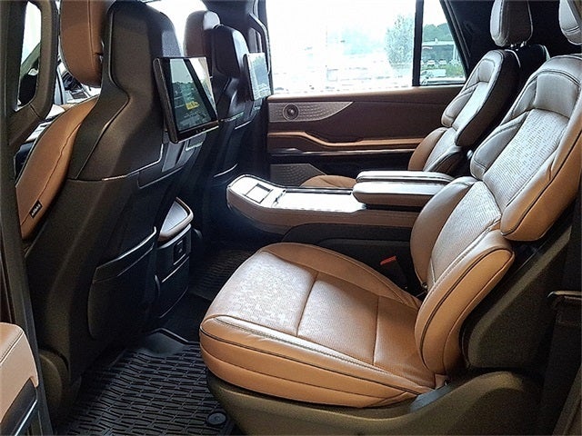 2025 Lincoln Navigator L Black Label