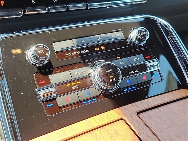 2024 Lincoln Navigator L Black Label