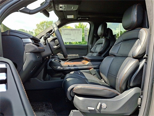 2025 Lincoln Navigator L Black Label