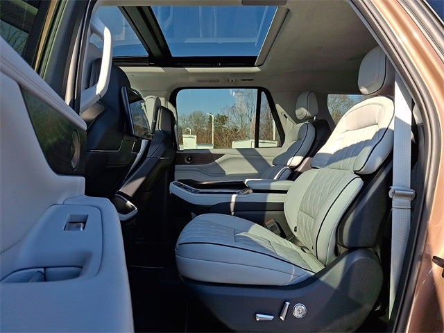 2026 Lincoln Navigator L Black Label