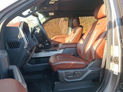 2022 Ford F-450SD Platinum