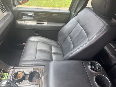 2009 Lincoln Navigator Base