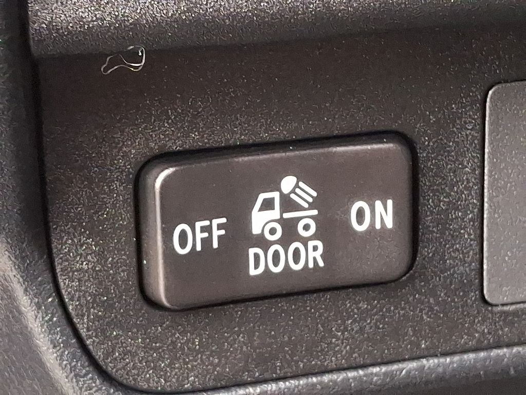 2018 Toyota Tacoma SR5 V6