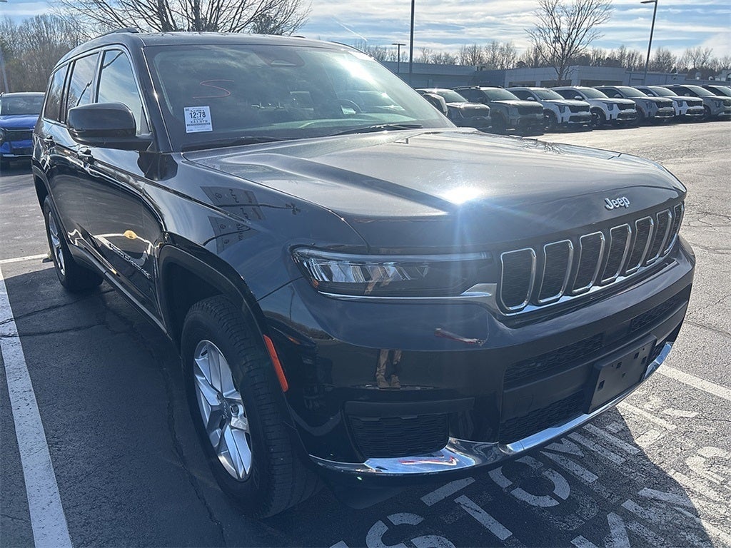 2022 Jeep Grand Cherokee L Laredo 4x4