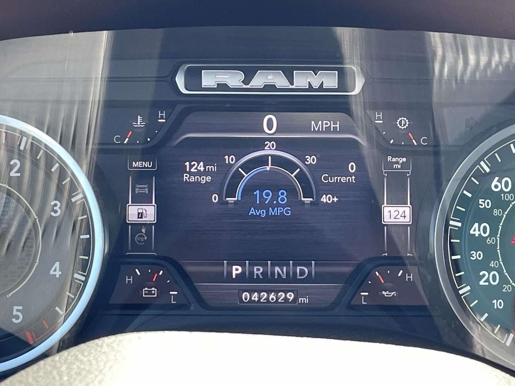 2022 RAM 1500 Big Horn Crew Cab 4x2 5'7' Box