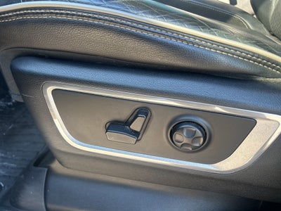 2021 RAM 1500 Laramie Crew Cab 4x4 5'7' Box