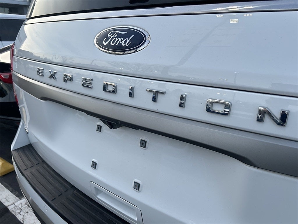 2023 Ford Expedition Max XLT MAX