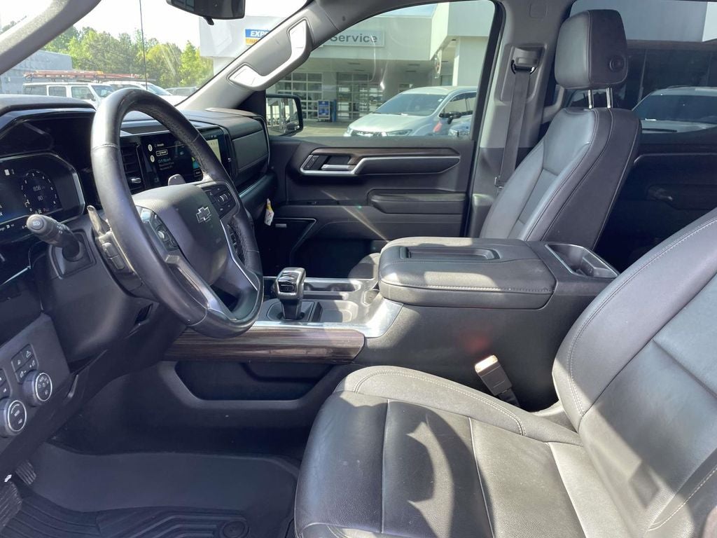 2022 Chevrolet Silverado 1500 4WD Crew Cab Short Bed RST
