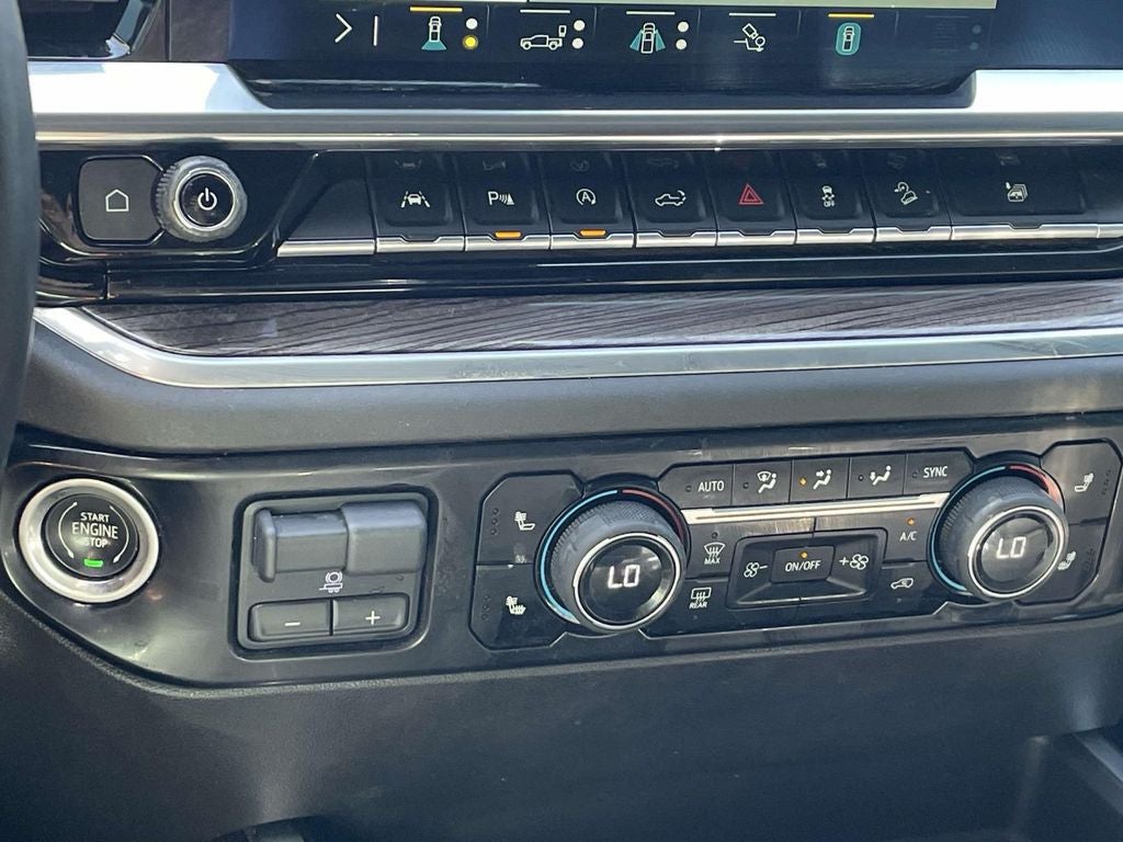 2022 Chevrolet Silverado 1500 4WD Crew Cab Short Bed RST