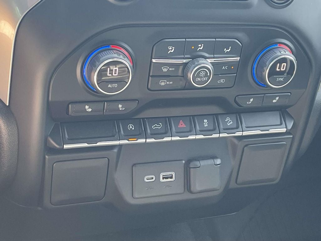 2020 Chevrolet Silverado 1500 4WD Crew Cab Short Bed RST
