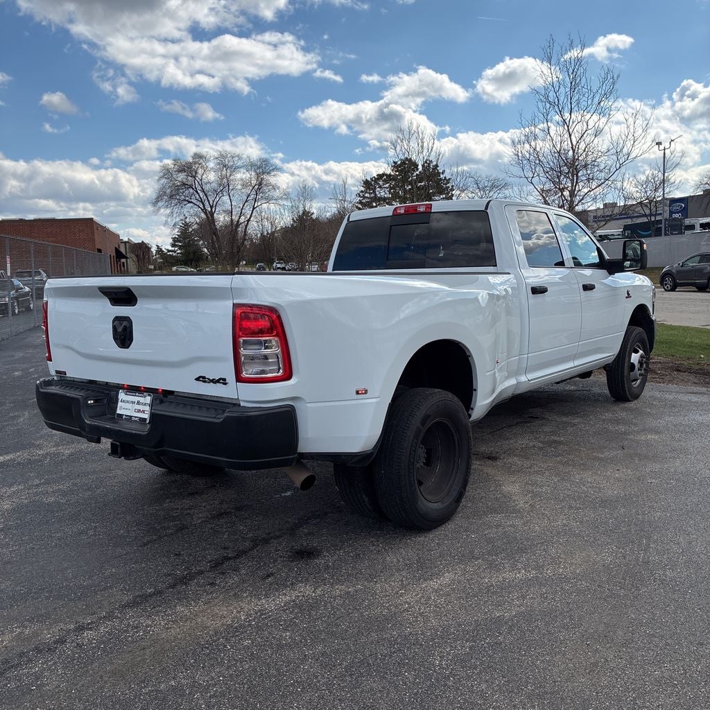 2024 RAM 3500 Tradesman Crew Cab 4x4 8' Box