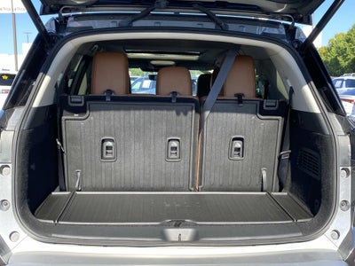 2024 Nissan Pathfinder Platinum FWD