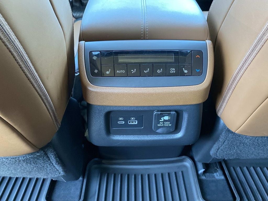 2024 Nissan Pathfinder Platinum FWD