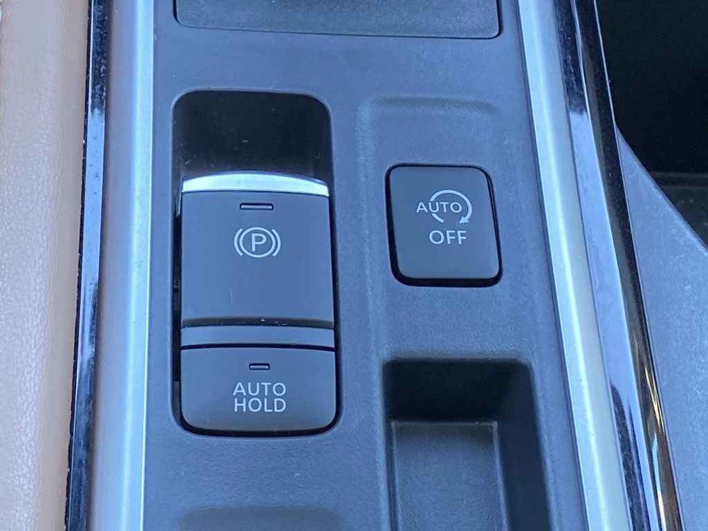 2024 Nissan Pathfinder Platinum FWD