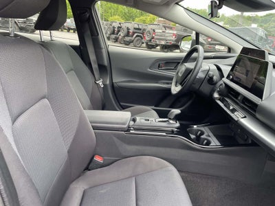 2025 Toyota Prius LE