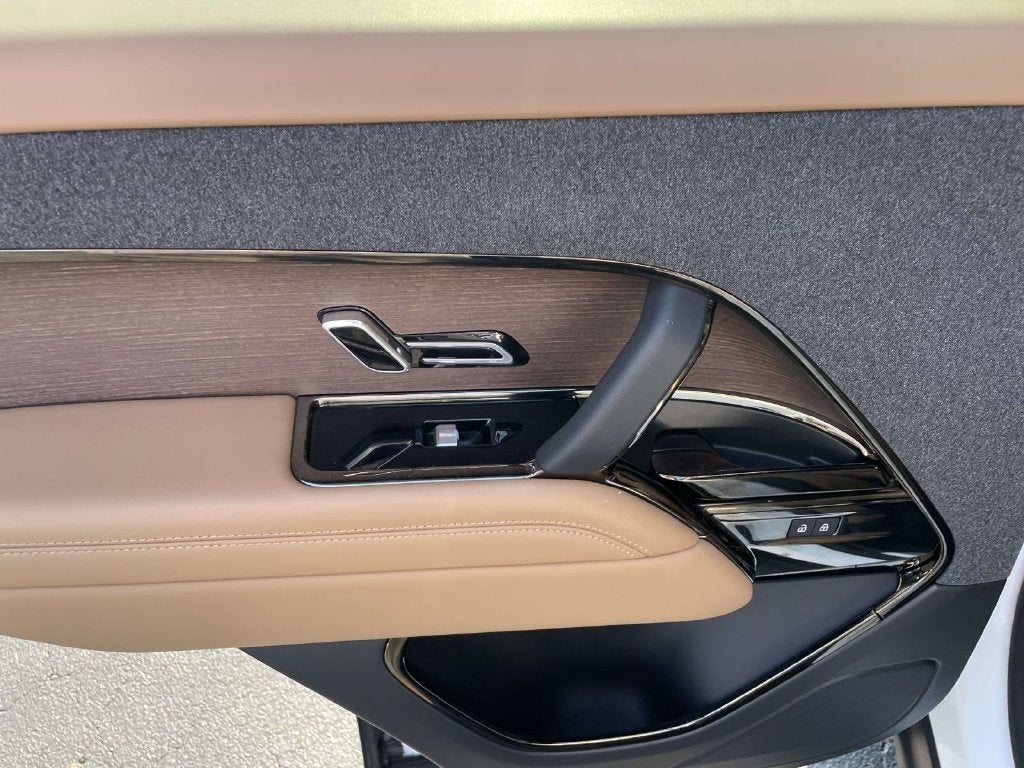 2024 Land Rover Range Rover Sport SE