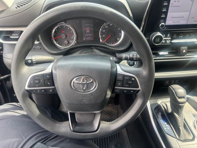 2022 Toyota Highlander L