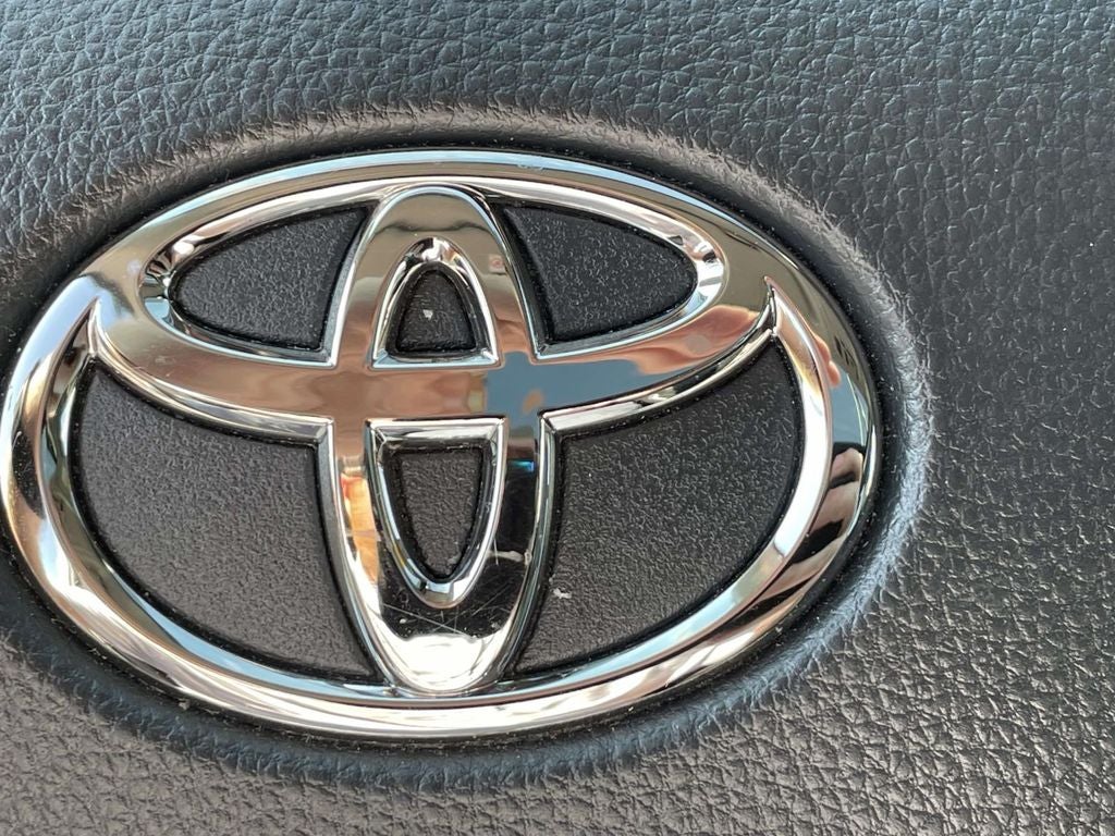 2025 Toyota Highlander Hybrid XLE