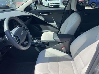 2024 Kia Niro EX