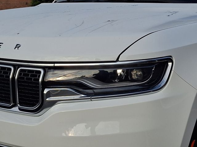 2023 Jeep Wagoneer Base